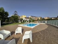 Villa Indipendente o Bifamiliare 400 Mq + Giardino di 2000 Mq con Piscina - Gallina