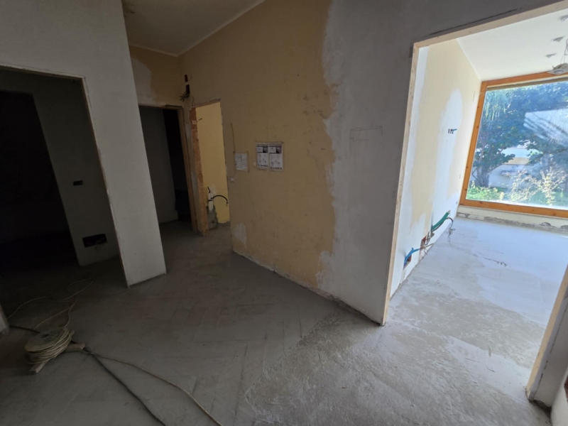 Villa Di Pregio Unifamiliare 344 mq con 1000 mq di Giardino
