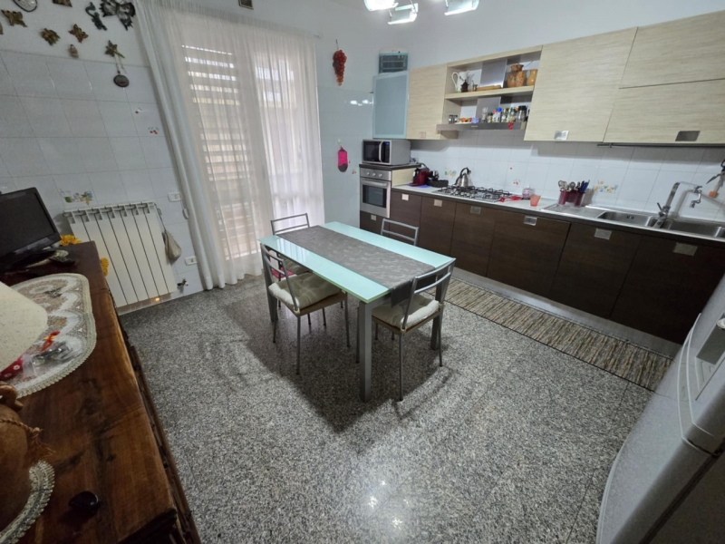 Appartamento Vuoto + Posto Auto Pellaro Centro 110 Mq
