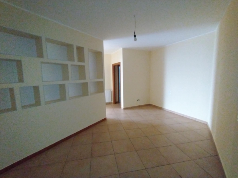 Ampio Appartamento Panoramico + Posto Auto Modena 160 Mq