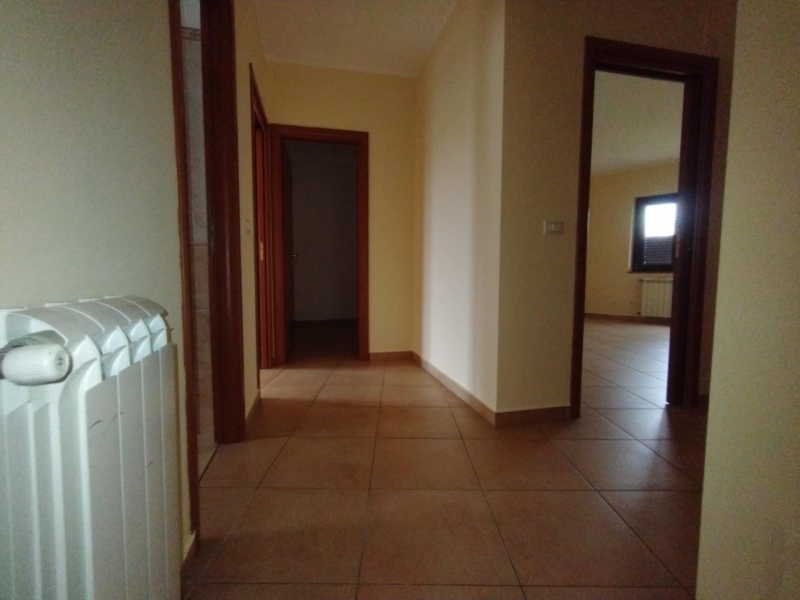 Ampio Appartamento Panoramico + Posto Auto Modena 160 Mq