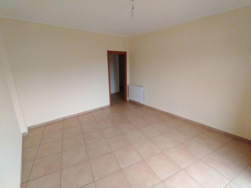 Ampio Appartamento Panoramico + Posto Auto Modena 160 Mq