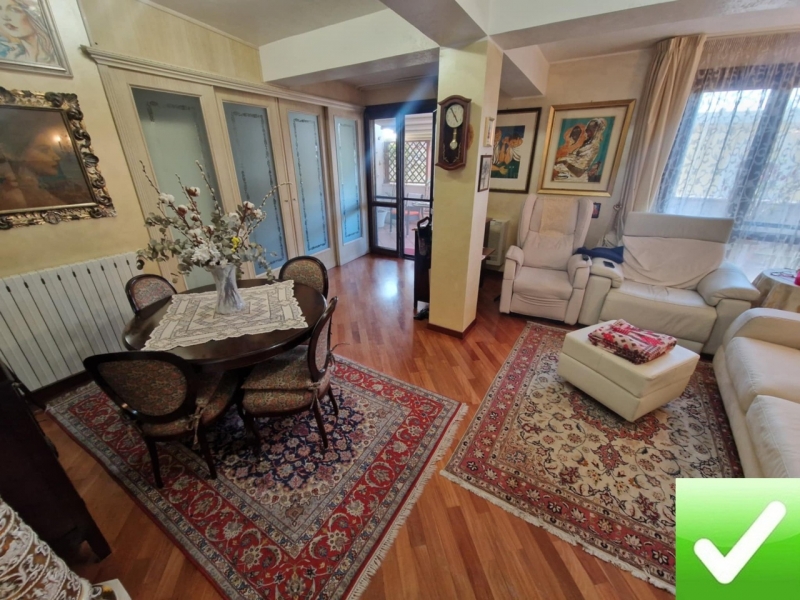Prestigioso Appartamento + Terrazzo Corso Garibaldi