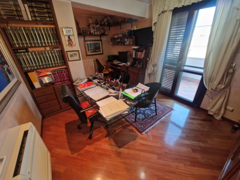 Prestigioso Appartamento + Terrazzo Corso Garibaldi