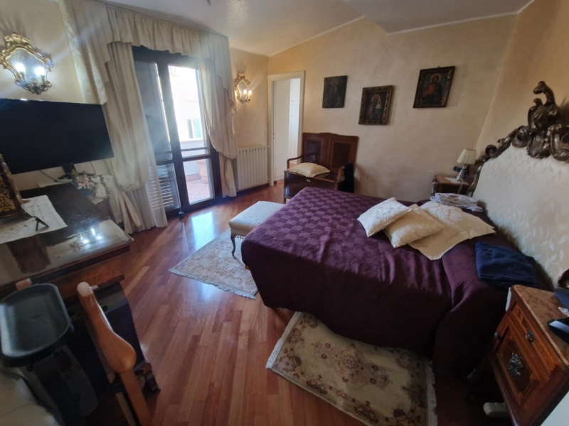Prestigioso Appartamento + Terrazzo Corso Garibaldi