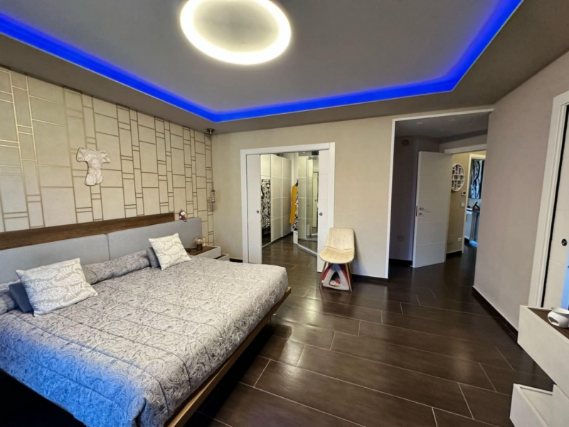 Splendido Attico Vista Mare + Lastrico + Garage Pentimele