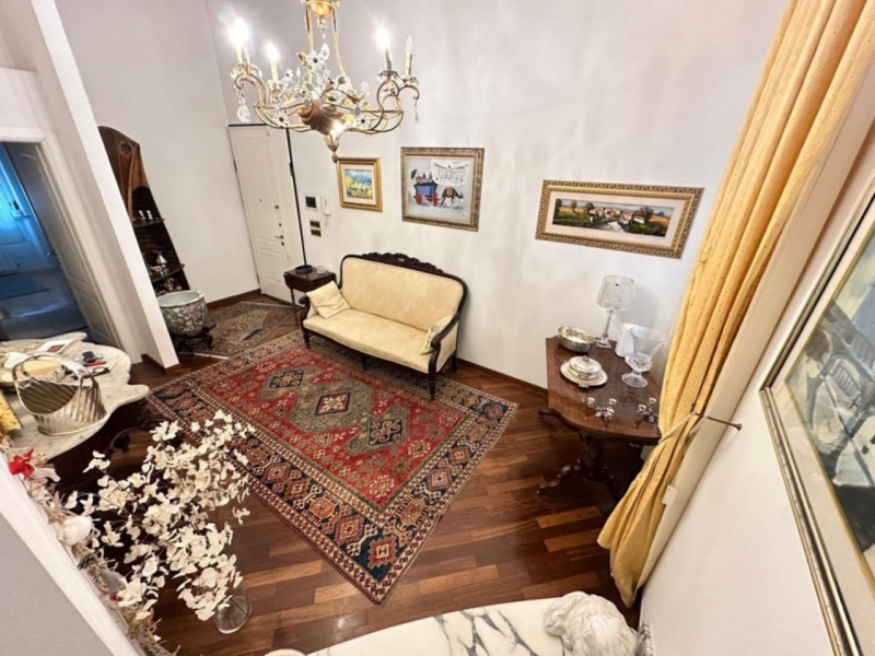 Prestigioso Immobile 165 Mq Su Due Livelli + 100 Mq Di Terrazzi Centro Città