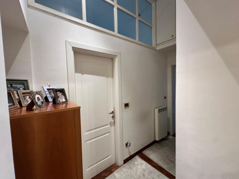 Prestigioso Immobile 165 Mq Su Due Livelli + 100 Mq Di Terrazzi Centro Città