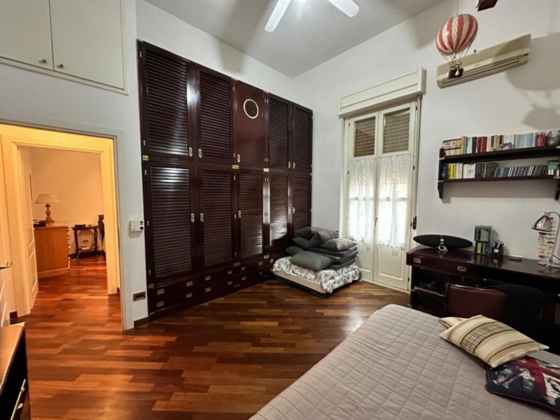 Prestigioso Immobile 165 Mq Su Due Livelli + 100 Mq Di Terrazzi Centro Città