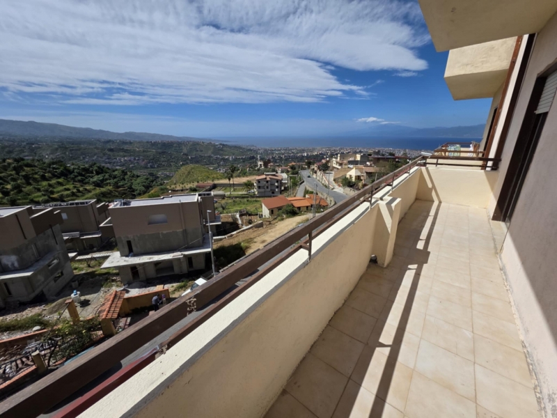 Ampio Appartamento Panoramico + Posto Auto Pietrastorta 150 Mq
