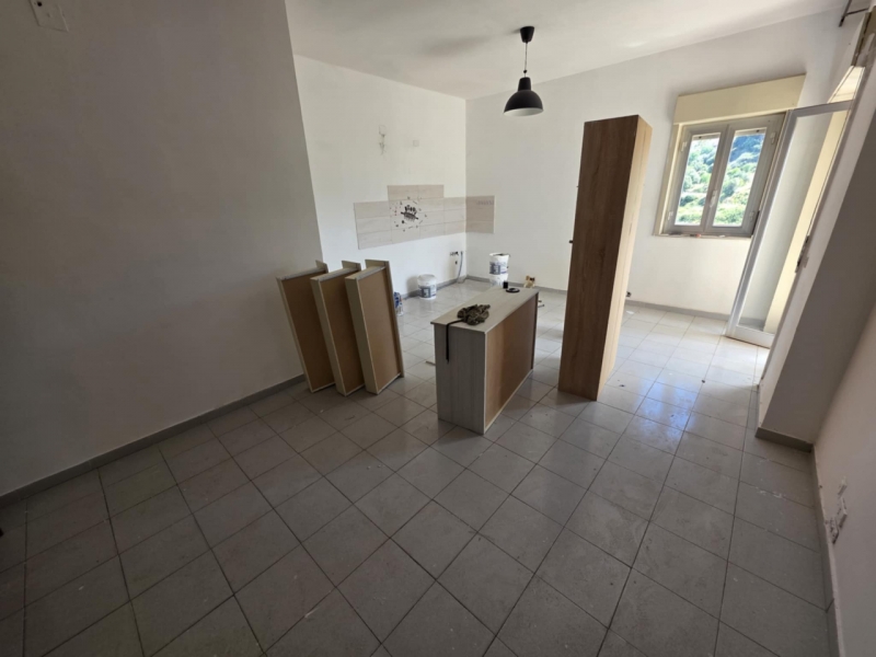 Ampio Appartamento Panoramico + Posto Auto Pietrastorta 150 Mq