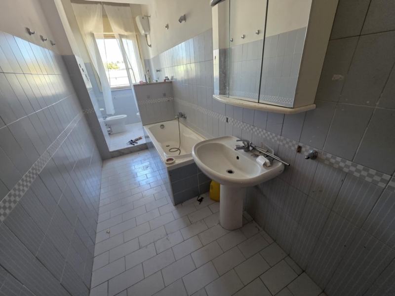 Ampio Appartamento Panoramico + Posto Auto Pietrastorta 150 Mq