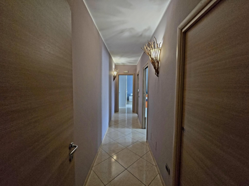 Attico di Nuova Costruzione + Terrazzo + 2 Garage + Posto Auto Mesagne