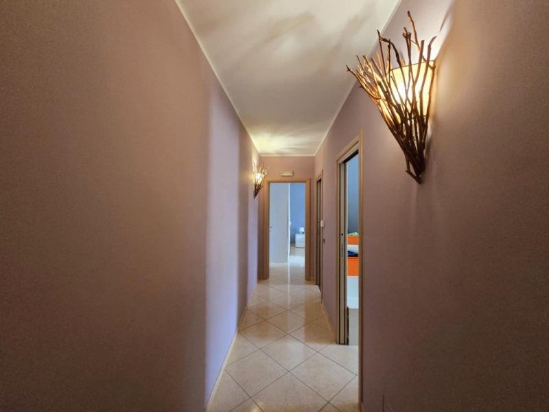 Attico di Nuova Costruzione + Terrazzo + 2 Garage + Posto Auto Mesagne