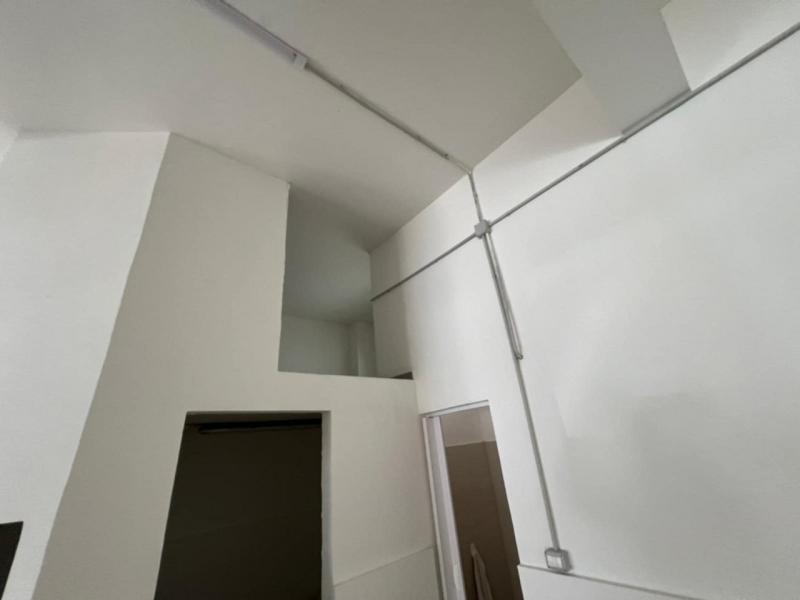 Locale Commerciale C1 Sbarre Inferiori 100 Mq