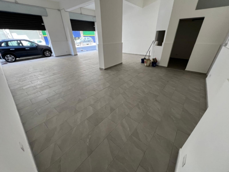 Locale Commerciale C1 Sbarre Inferiori 100 Mq