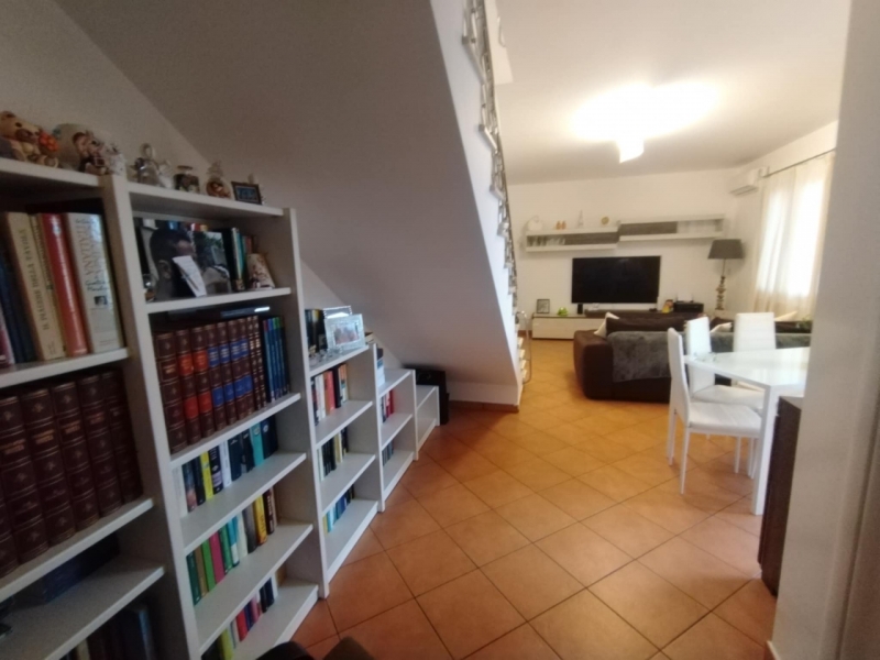 Duplex Di Recente Costruzione 2 Livelli + Garage + Posto Auto Pentimele