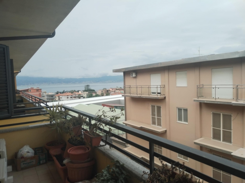 Duplex Di Recente Costruzione 2 Livelli + Garage + Posto Auto Pentimele