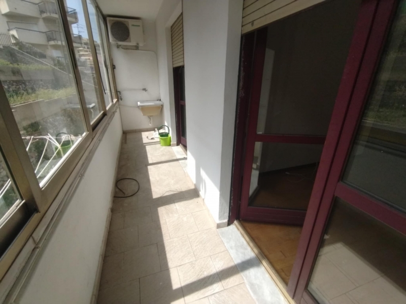 Appartamento Ristrutturato + Garage + Posti Auto Reggio Campi