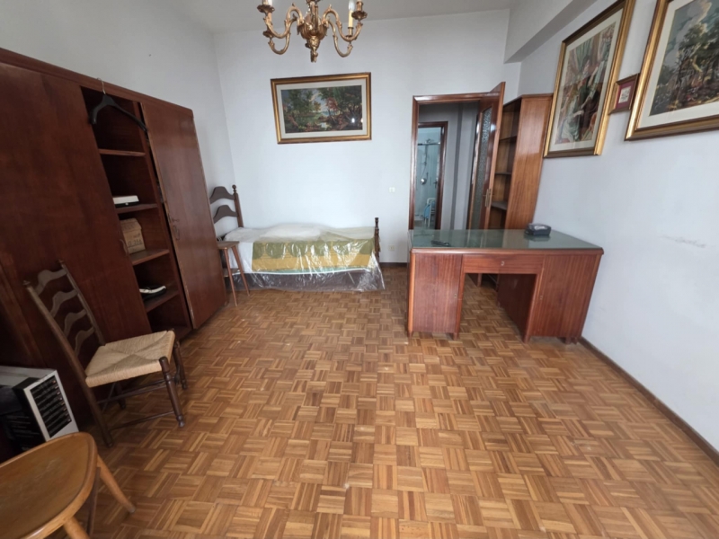 Ampio e Luminoso Appartamento Via Reggio Campi