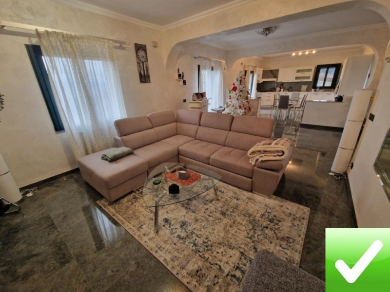 Appartamento Ristrutturato Arredato Panoramico + Posto Auto Pellaro 145 Mq