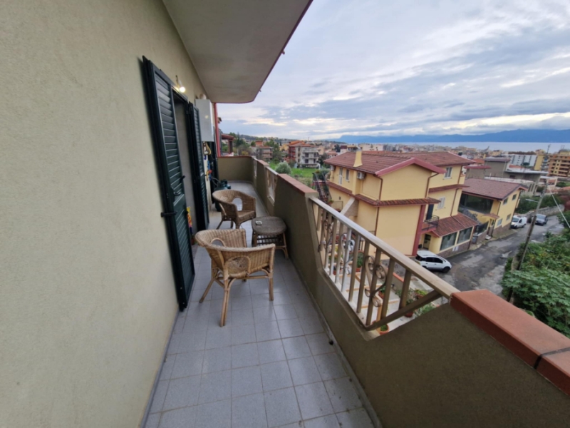 Appartamento Ristrutturato Arredato Panoramico + Posto Auto Pellaro 145 Mq