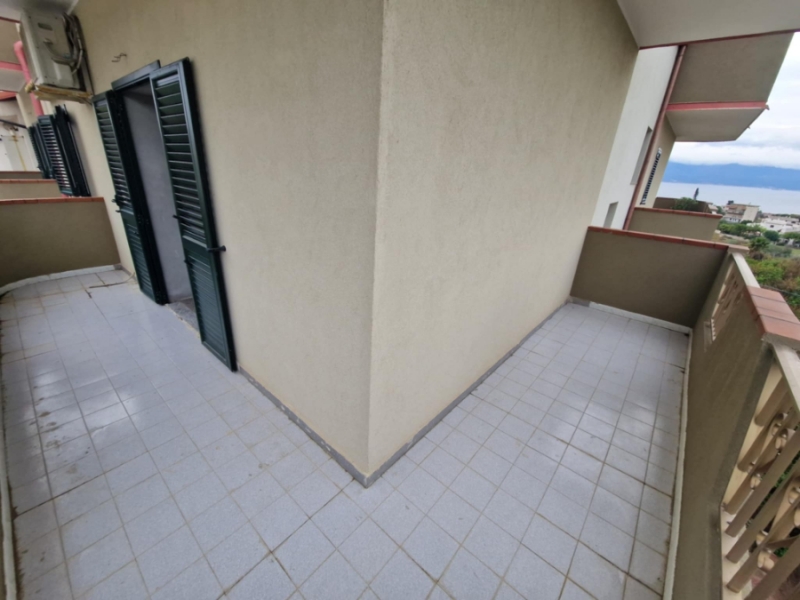 Appartamento Ristrutturato Arredato Panoramico + Posto Auto Pellaro 145 Mq