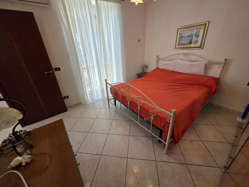 Appartamento Ristrutturato Arredato Panoramico Gallico Marina 70 Mq