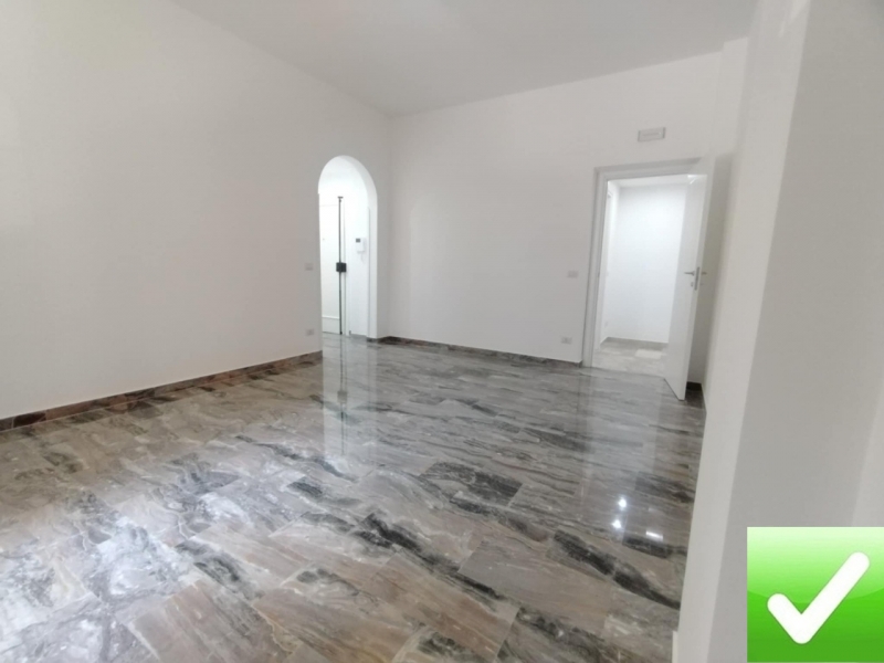 Appartamento Luminoso Ristrutturato Con Cantina Via Cantaffio 100 Mq