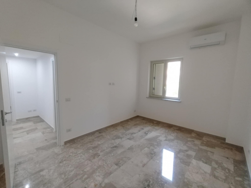 Appartamento Luminoso Ristrutturato Con Cantina Via Cantaffio 100 Mq