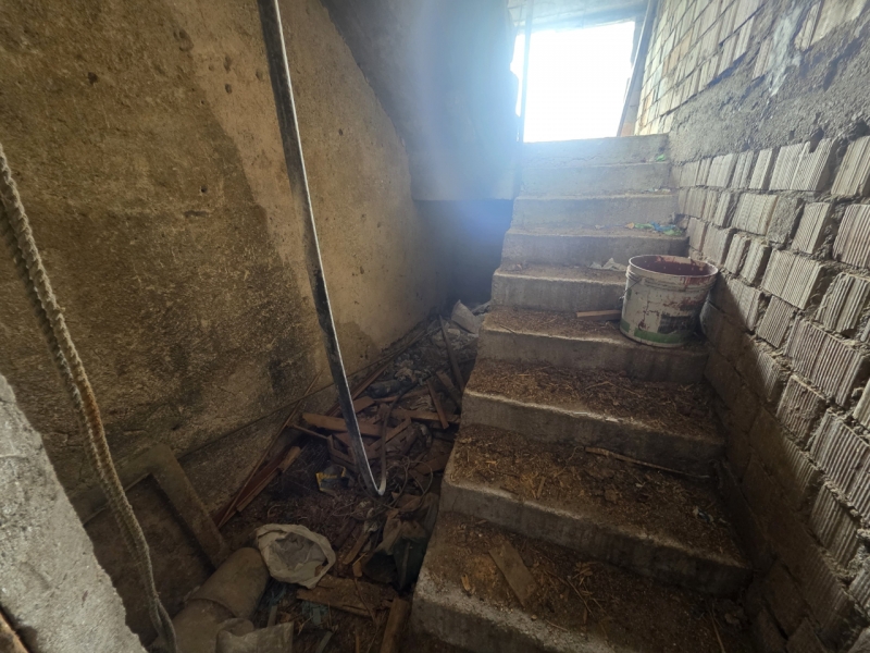 Rudere 3 Livelli Da Ristruturare 288 Mq + Giardino 60 Mq Gallico Superiore