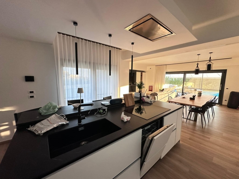 VIilla Indipendente Panoramica Con Piscina Design Iconico Mortara