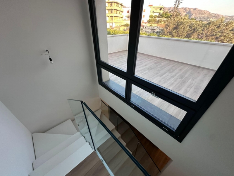 VIilla Indipendente Panoramica Con Piscina Design Iconico Mortara