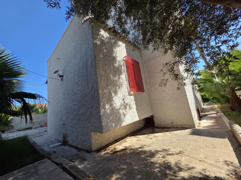 Villa Indipendente Con Giardino Saline