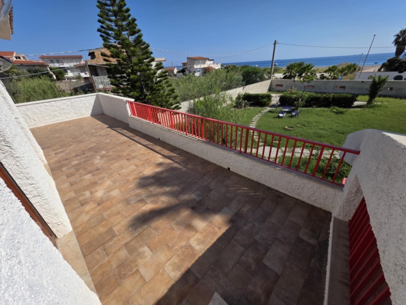 Villa Indipendente Con Giardino Saline