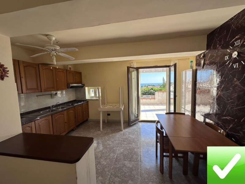 Appartamento 112 Mq + Ampio Terrazzo 120 Mq Melito Di Porto Salvo 