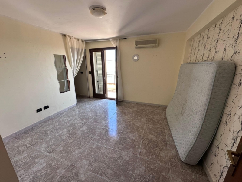 Appartamento 112 Mq + Ampio Terrazzo 120 Mq Melito Di Porto Salvo 