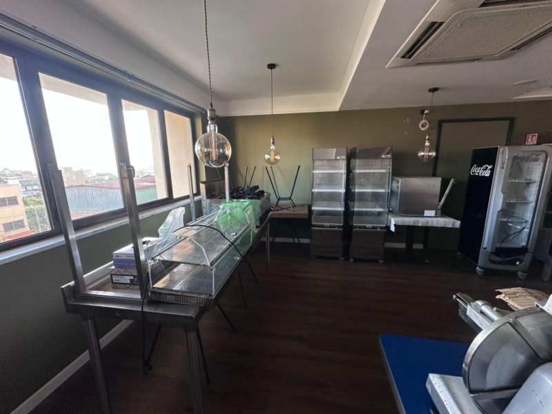 Locale Commerciale C1 Spirito Santo 105 Mq