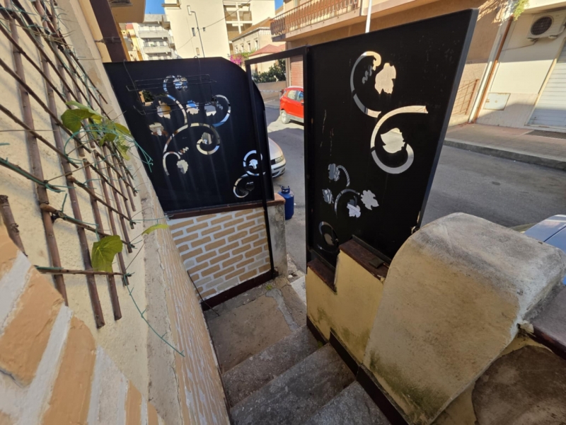 Casa Indipendente Su Due Livelli 140 Mq Con Giardino 100 Mq Catona