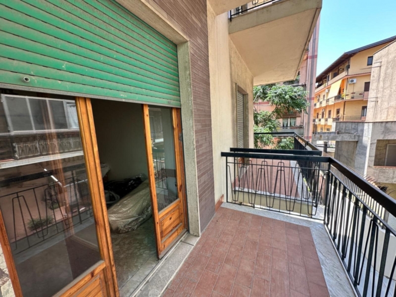 Ampio Appartamento Con Garage e Posto Auto Via Pio XI 180 Mq