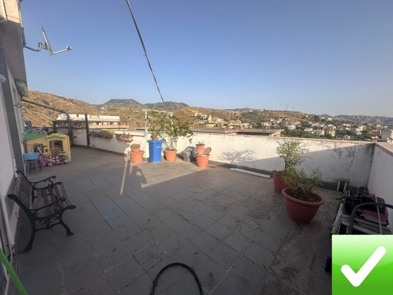 Ampio Attico 180 Mq Con Terrazzo Panoramico Vista Mare 250 Mq Contrada Maldariti