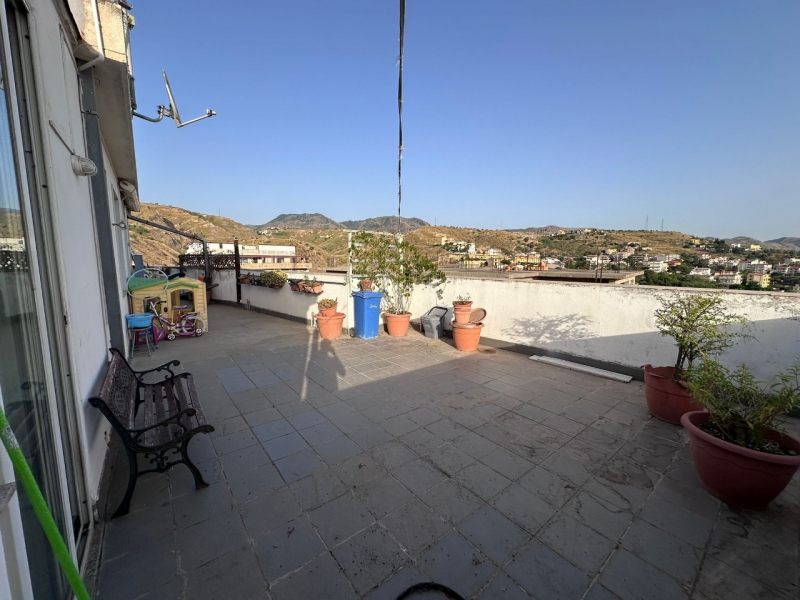 Ampio Attico 180 Mq Con Terrazzo Panoramico Vista Mare 250 Mq Contrada Maldariti