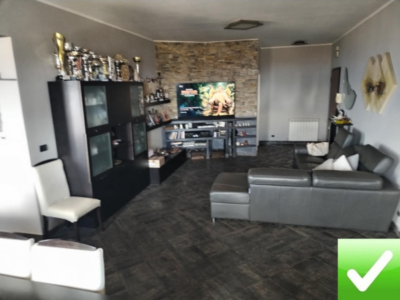 Appartamento Ristrutturato Arredato Panoramico Via Vallone Mariannazzo 160 Mq