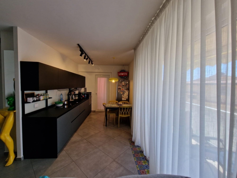 Appartamento Panoramico Con Posto Auto Pentimele/Archi 95 Mq