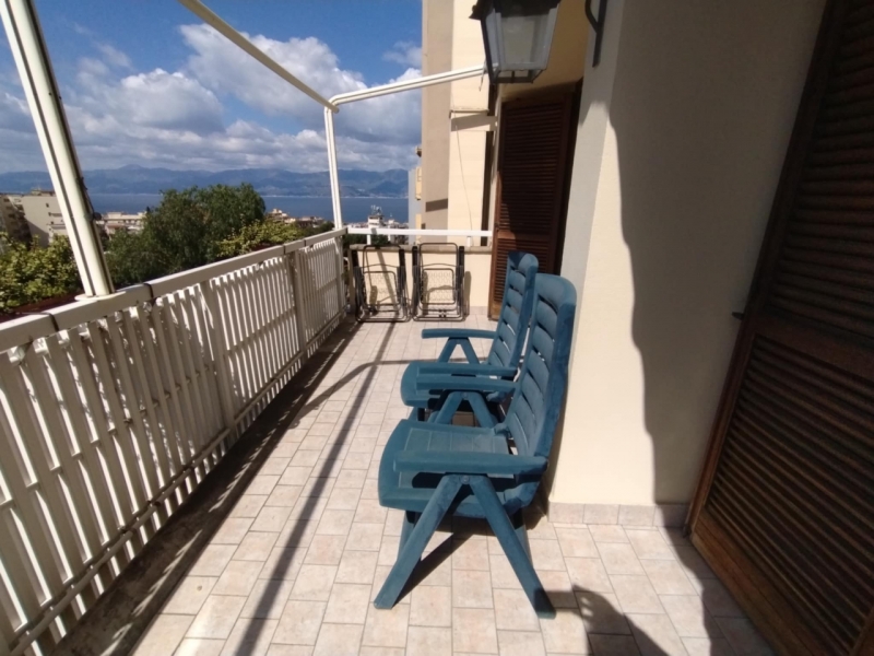 Ampio ed Elegante Appartamento + Posto Auto Via Licandro 150 Mq