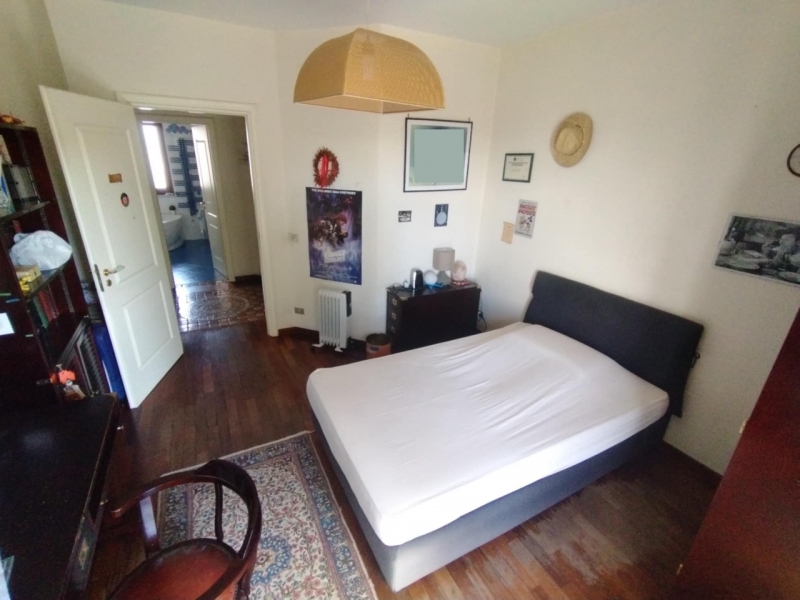 Ampio ed Elegante Appartamento + Posto Auto Via Licandro 150 Mq