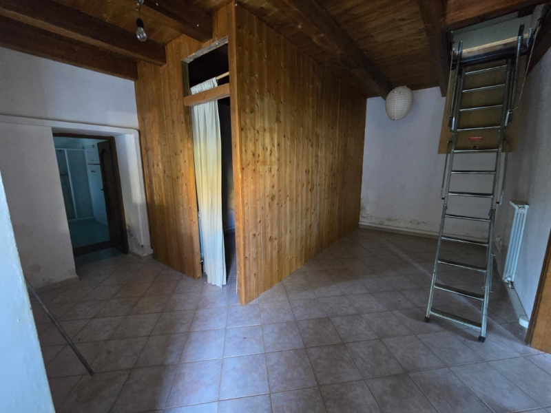Villa Indipendente Da Ristrutturare 160 Mq Con Giardino 1000 Mq Prumo 