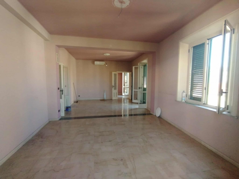 Appartamento Ristrutturato Arredato Piazza Carmine