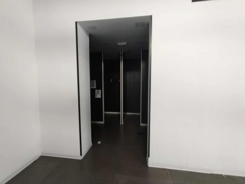 Locale Commerciale Corso Garibaldi 80 Mq