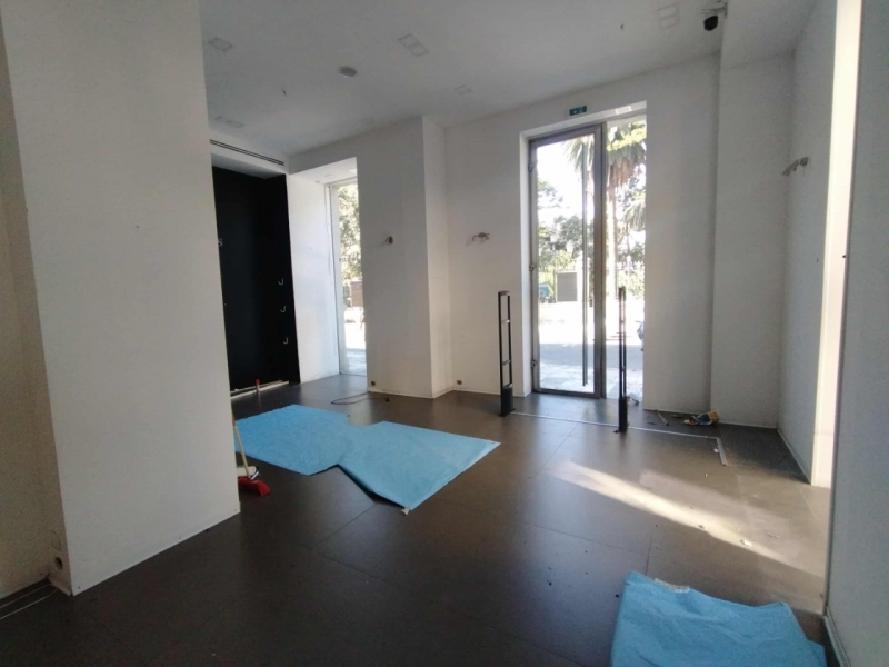 Locale Commerciale Corso Garibaldi 80 Mq